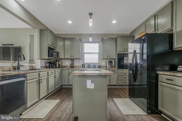 $585,000 | 3927 Hedgemeade Court, White Plains, MD 20695