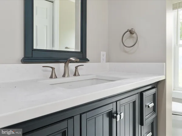 $2,200 | 323 Osage Street, Front Royal, VA 22630