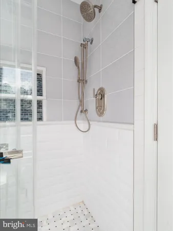 $2,200 | 323 Osage Street, Front Royal, VA 22630