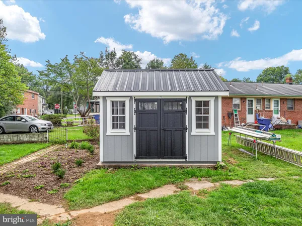 $2,200 | 323 Osage Street, Front Royal, VA 22630