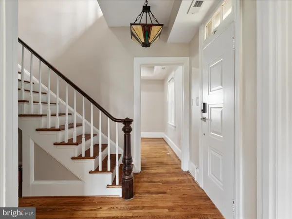 $2,200 | 323 Osage Street, Front Royal, VA 22630