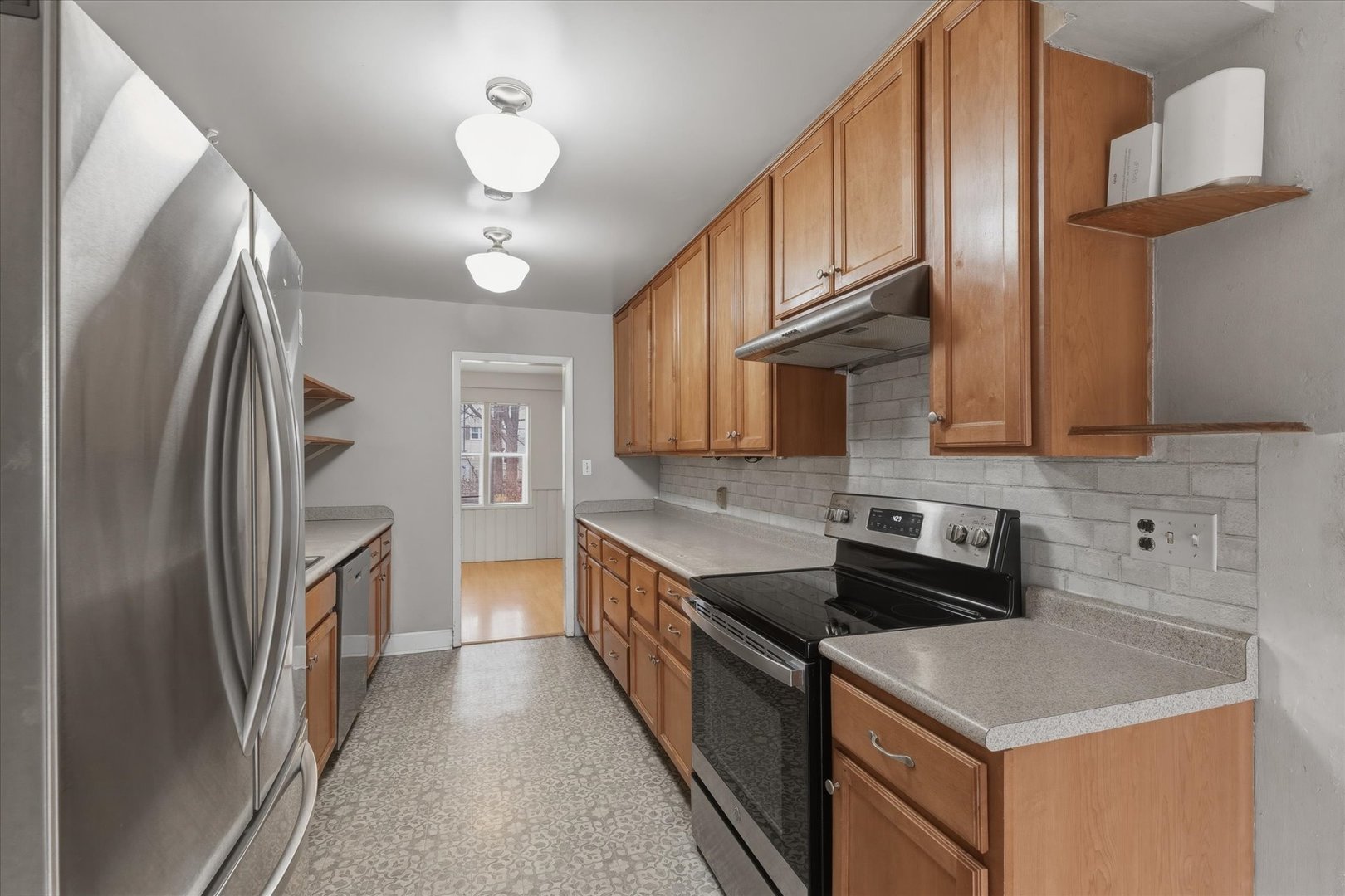 911 Foley Avenue Champaign, IL 61820 - Photo 12 of 37