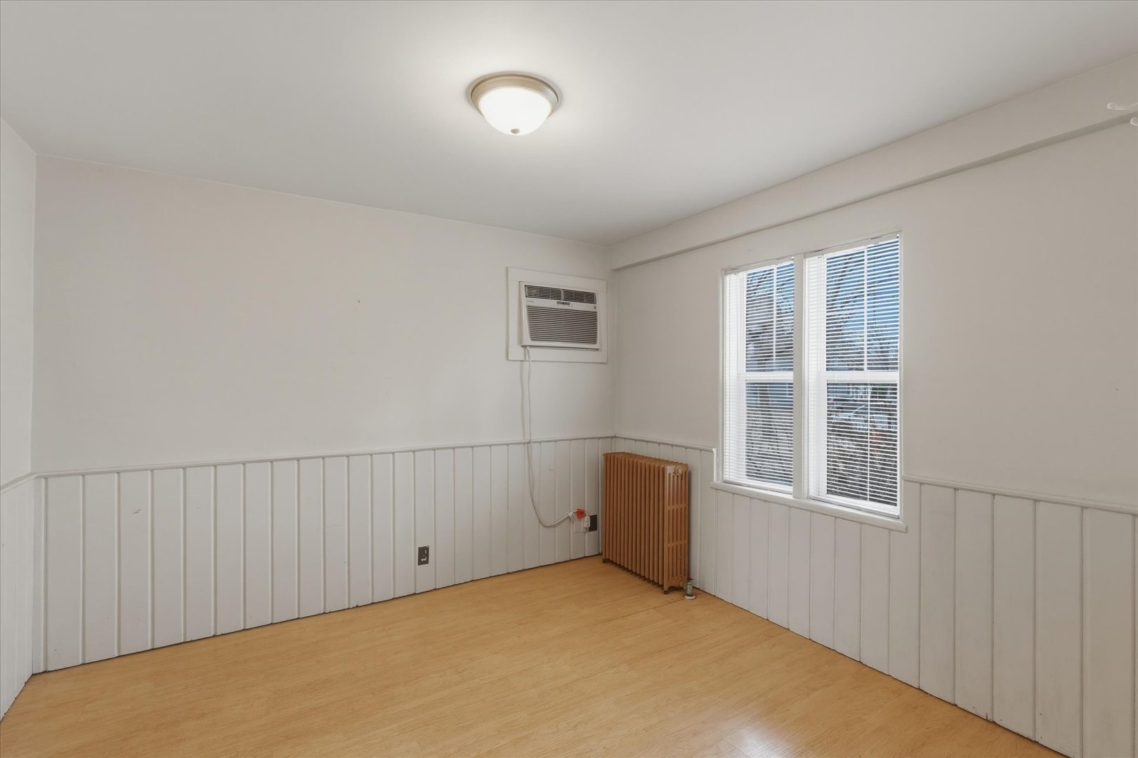 911 Foley Avenue Champaign, IL 61820 - Photo 9 of 37