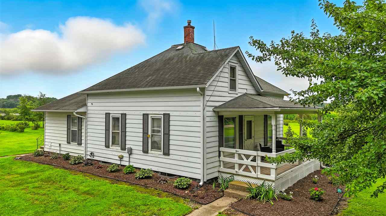 5888 Sand Road Southeast Lone Tree, IA 52755 - Photo 3 of 70 Gallery Image 3