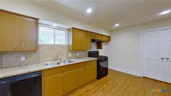 $1,425 | 2107 Magnolia Drive, Unit B, Round Rock, TX 78664