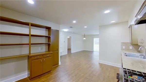 $1,425 | 2107 Magnolia Drive, Unit B, Round Rock, TX 78664