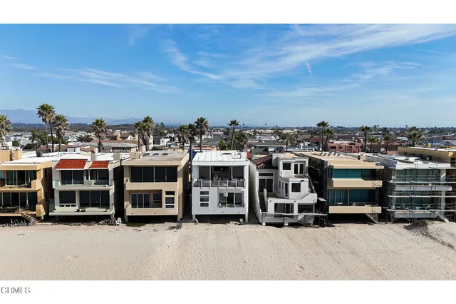 a view of a large building