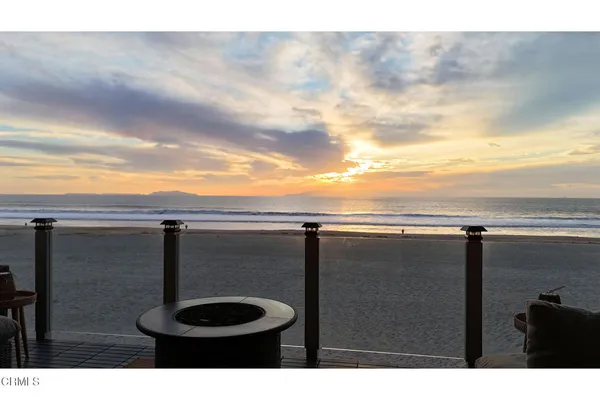 $4,950,000 | 815 Mandalay Beach Road, Oxnard, CA 93035