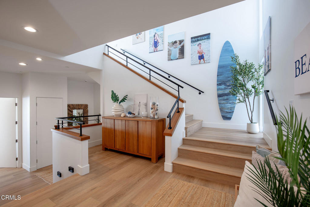 815 Mandalay Beach Road Oxnard, CA 93035 - Photo 5 of 28