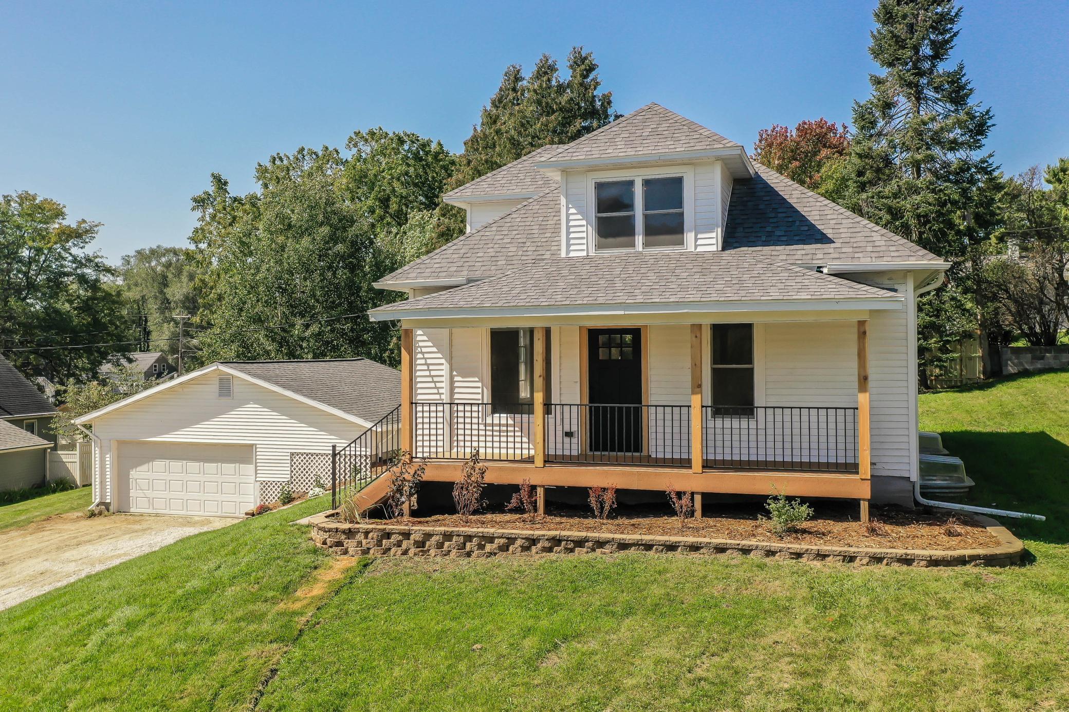 1305 3rd Avenue Northwest Rochester, MN 55901 - Photo 1 of 29
