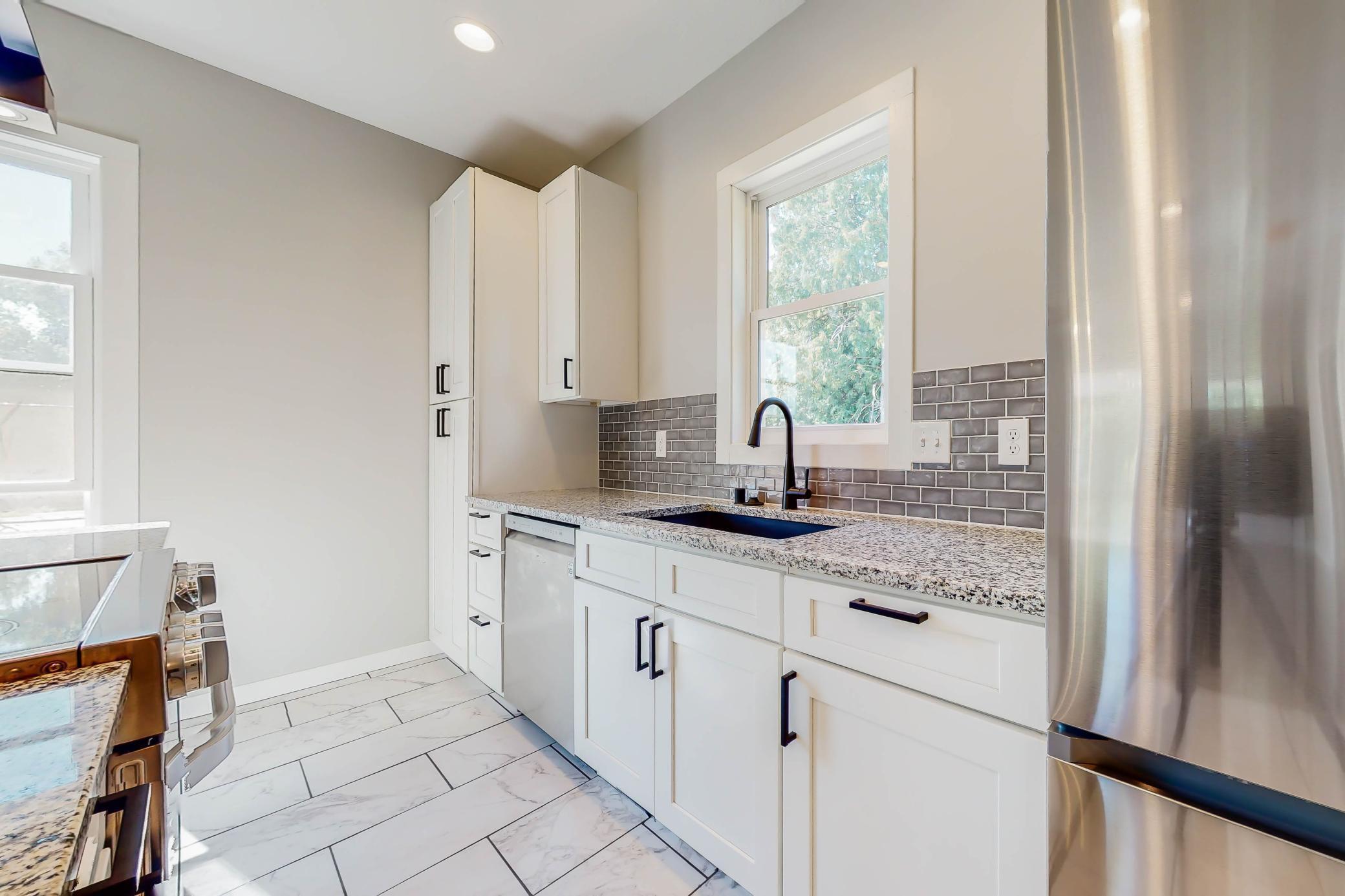 1305 3rd Avenue Northwest Rochester, MN 55901 - Photo 5 of 29
