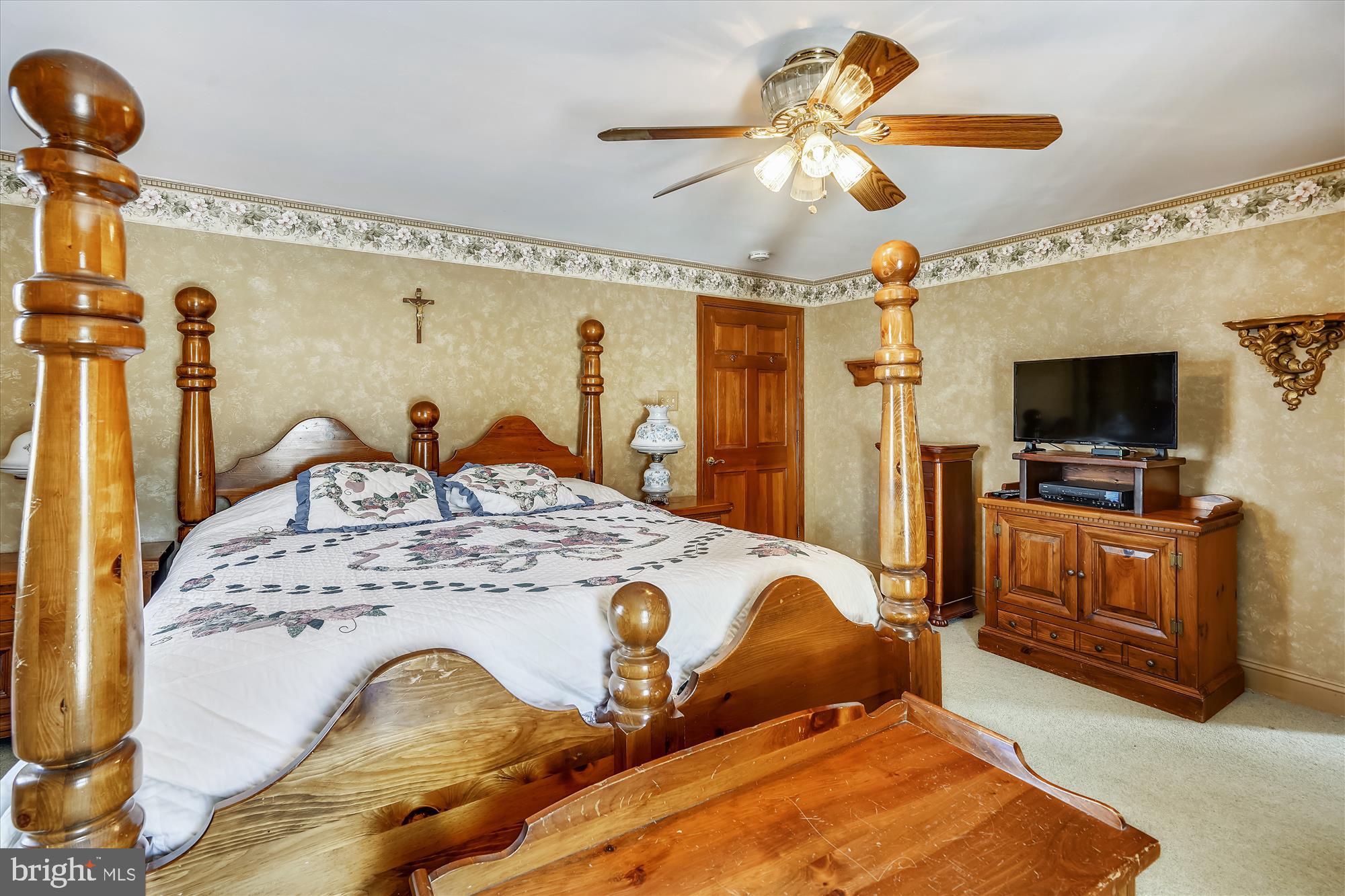 717 Fairhaven Road Tracys Landing, MD 20779 - Photo 29 of 45 MASTER BEDROOM
UPSTAIRS