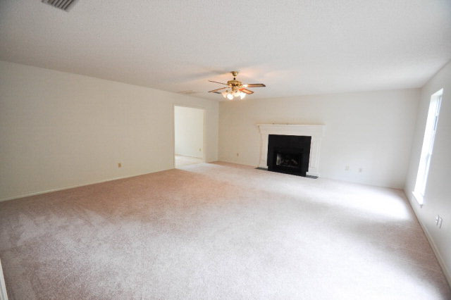 691 Ridgewood Drive Daphne, AL 36526 - Photo 2 of 13