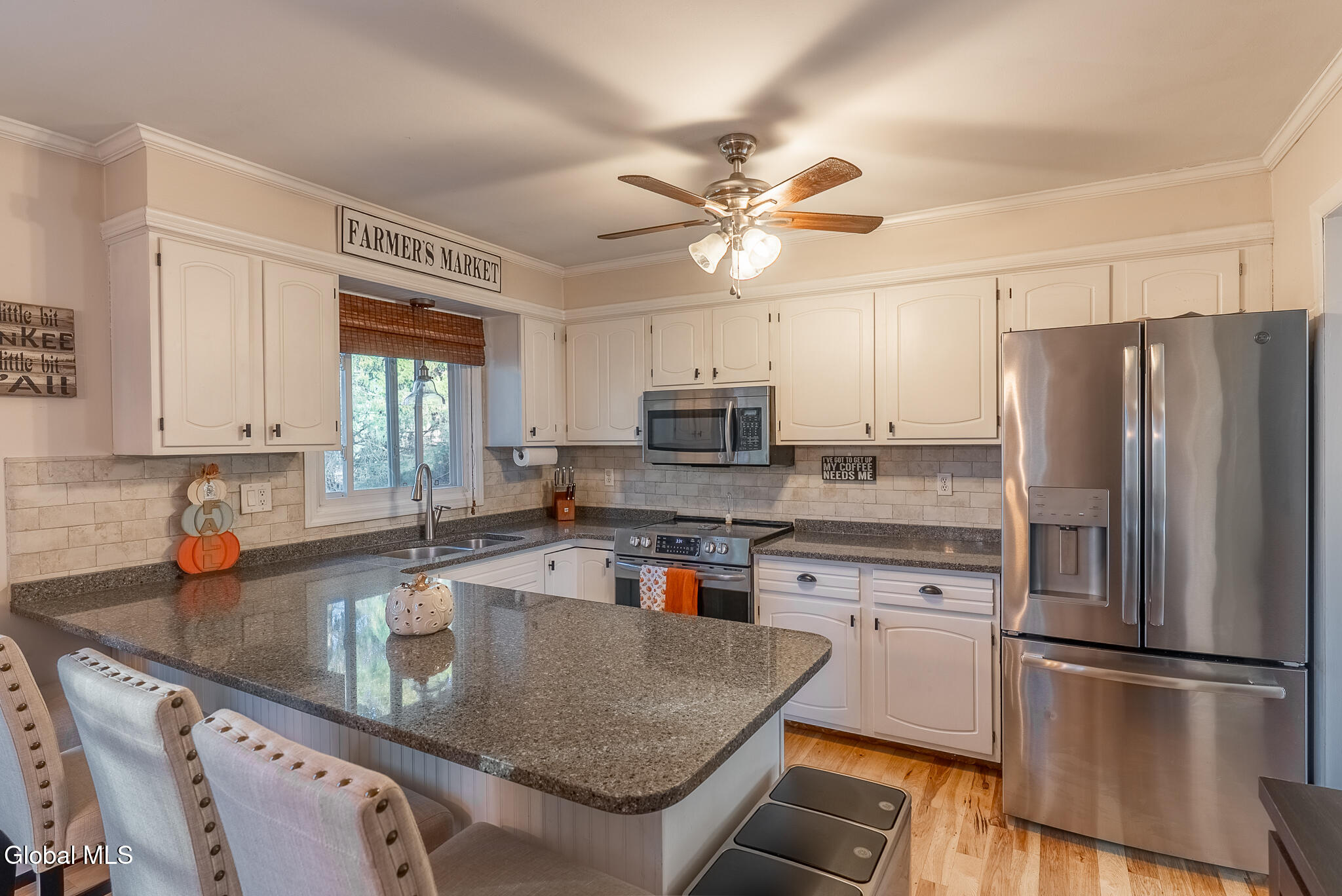 11 Walnut Road Mechanicville, NY 12118 - Photo 11 of 32 11 Walnut Rd Mechanicsville NY (8 of 32)