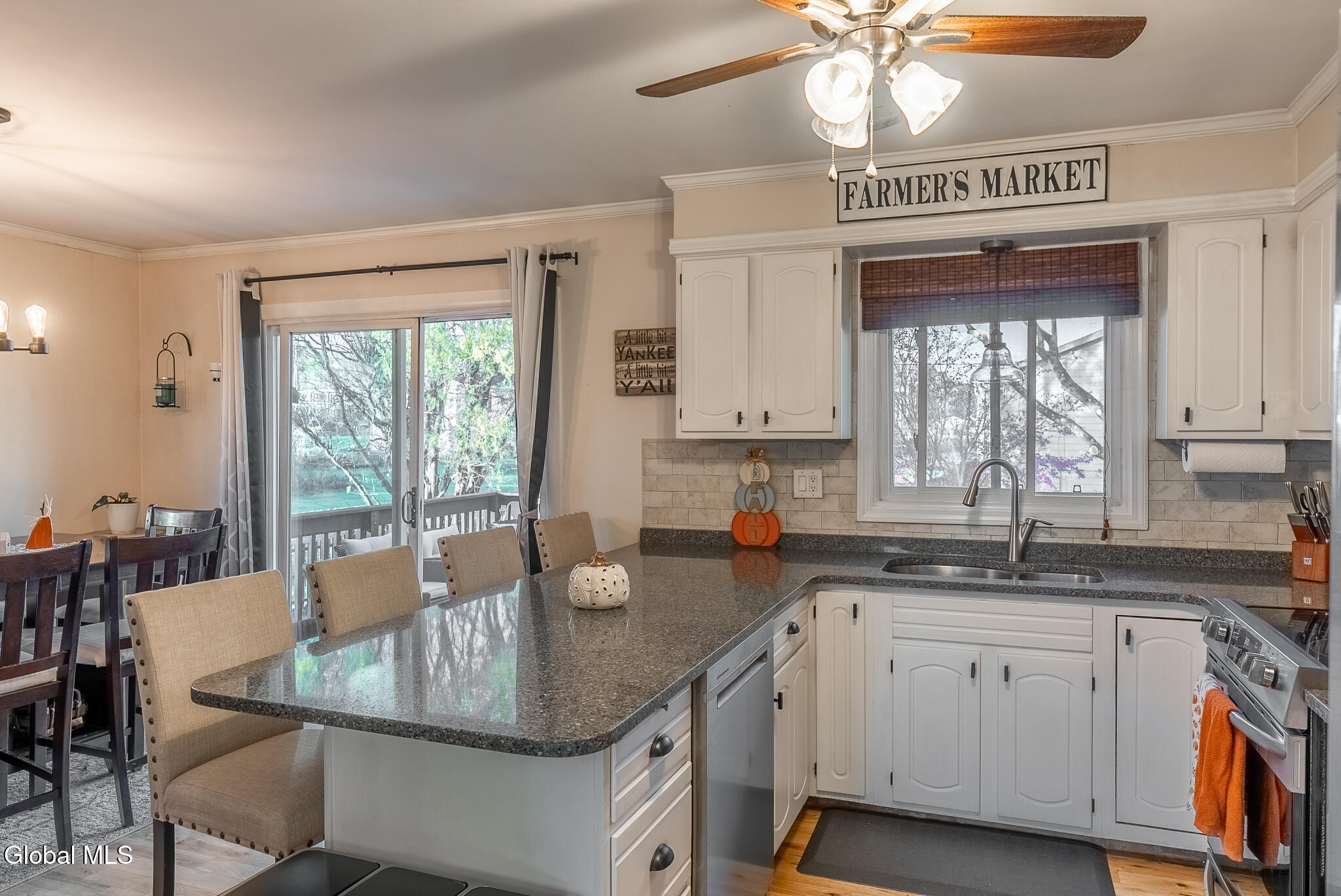 11 Walnut Road Mechanicville, NY 12118 - Photo 14 of 32 11 Walnut Rd Mechanicsville NY (11 of 32