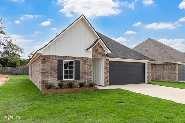 $255,500 | 315 Mousse Ruelle Drive, Shreveport, LA 71106