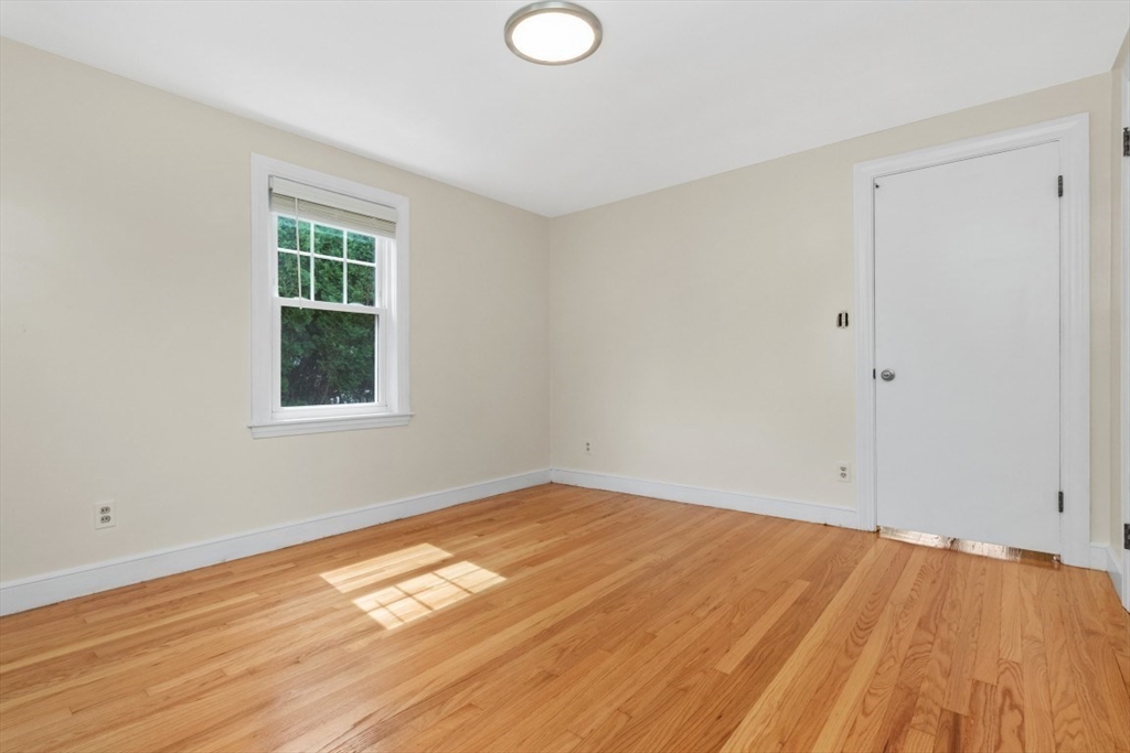 37 Kenmore Road Waltham, MA 02453 - Photo 16 of 26 Gallery Image 16