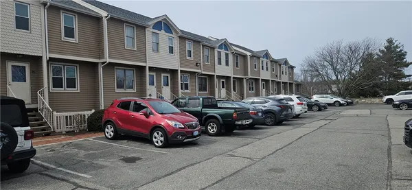 $289,000 | 3399 Post Road, Unit 20, Warwick, RI 02886