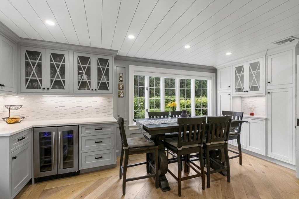 352 York Street Canton, MA 02021 - Photo 10 of 40 Gallery Image 10