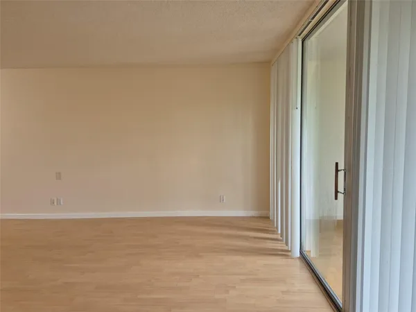 $1,790 | 3151 South Palm Aire Drive, Unit 405, Pompano Beach, FL 33069