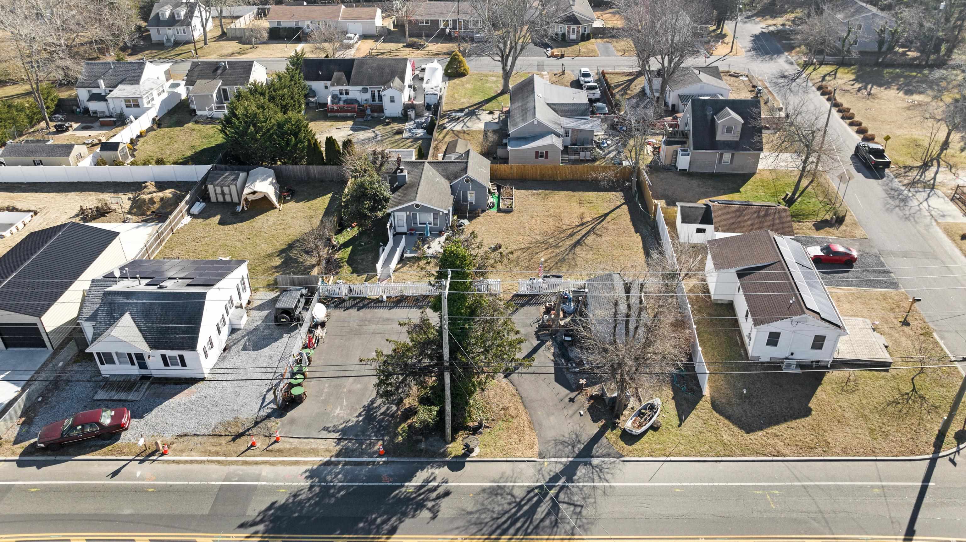 537 Seashore Road Erma, NJ 08204 - Photo 8 of 10 an aerial view of a residential houses