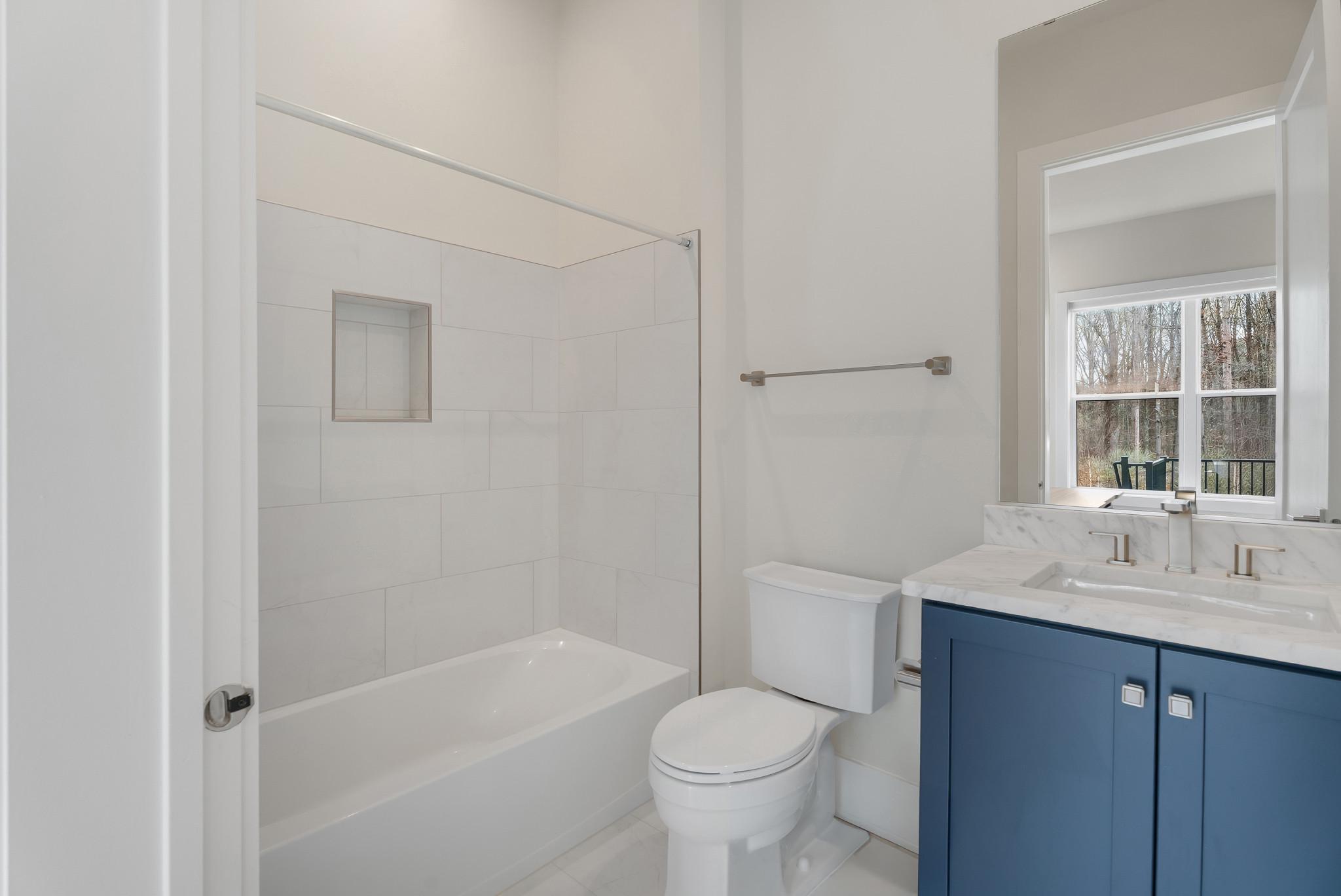 12444 Potomac Hunt Road North Potomac, MD 20878 - Photo 20 of 47 First floor office bathroom