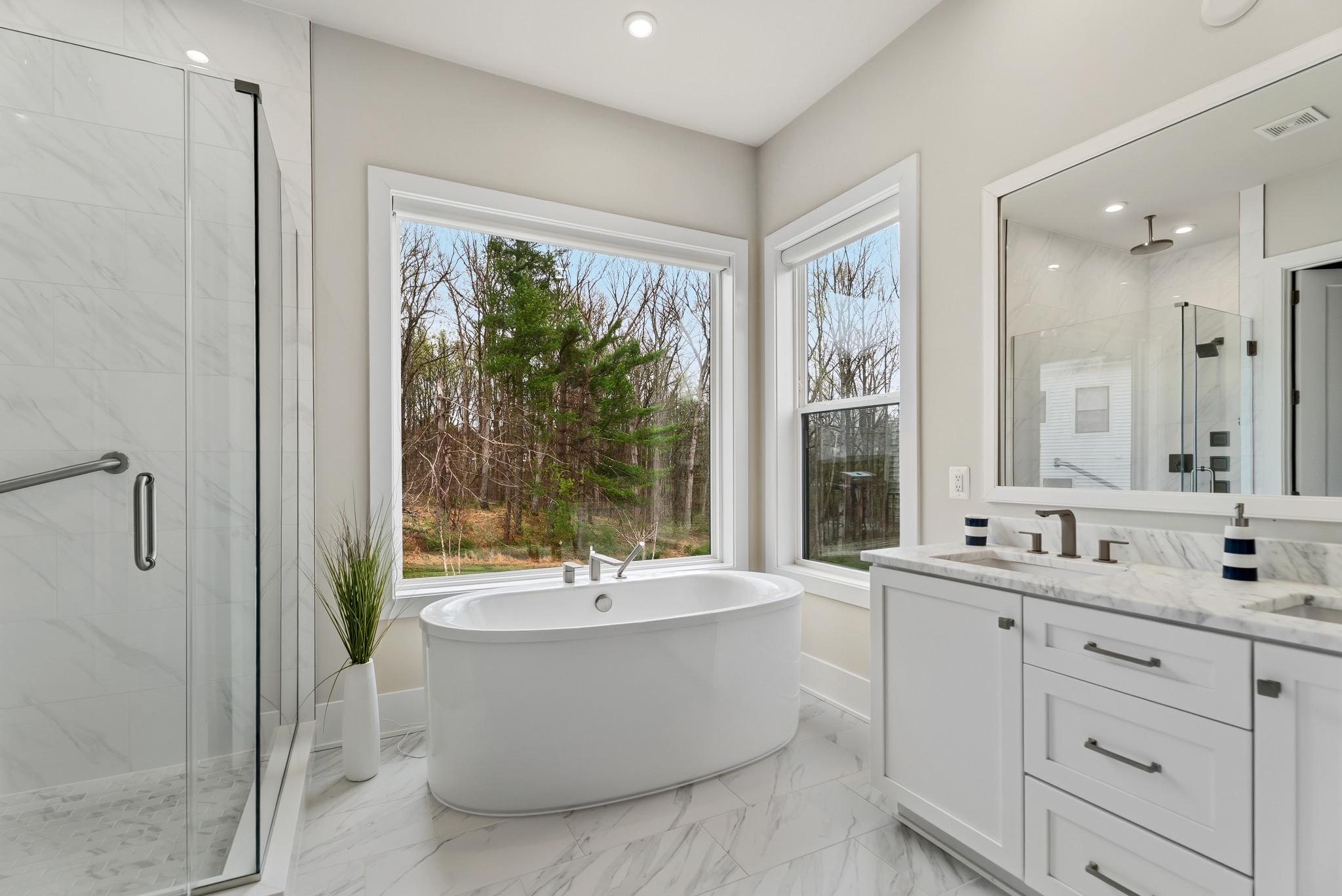 12444 Potomac Hunt Road North Potomac, MD 20878 - Photo 25 of 47 In-law suite bathroom