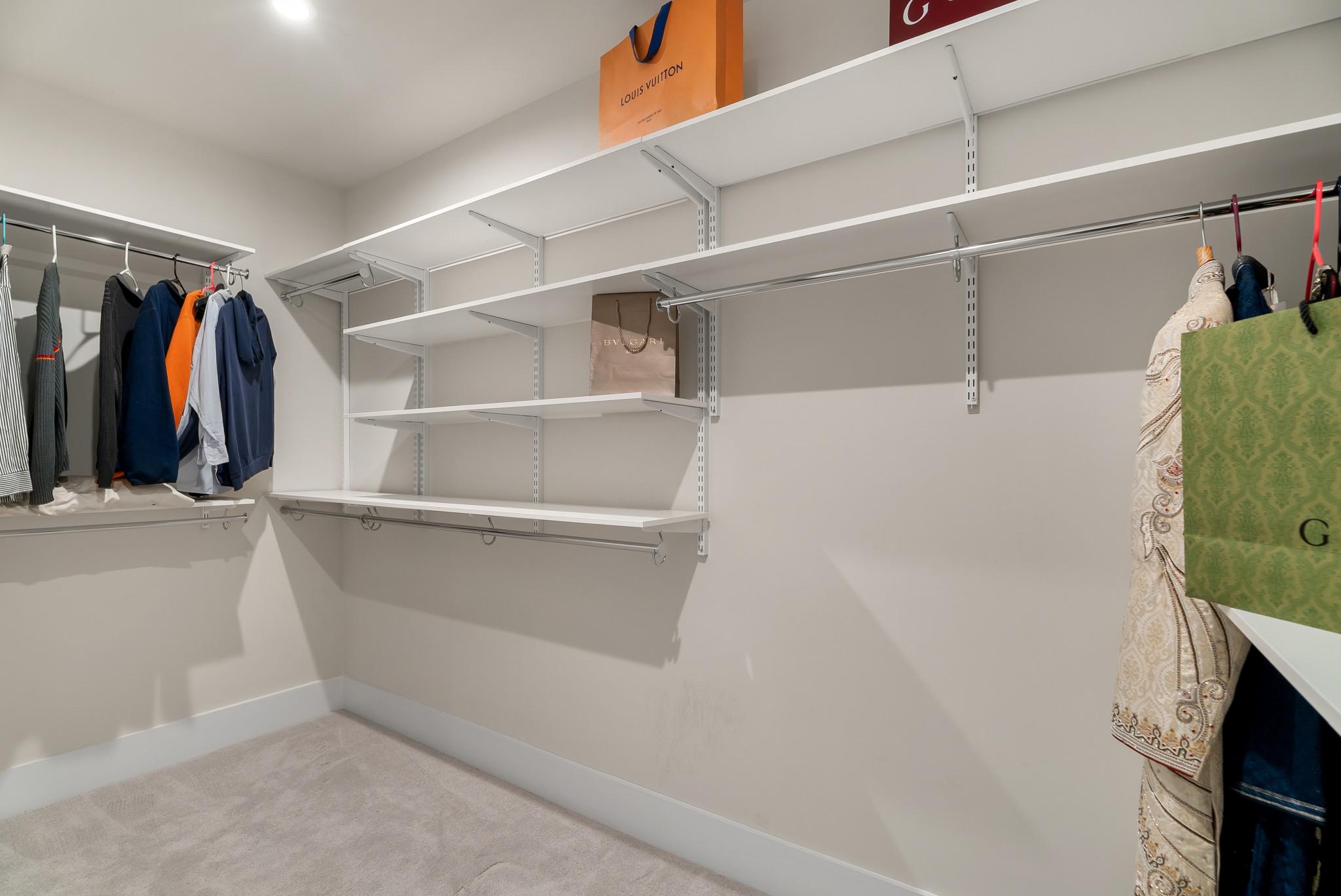 12444 Potomac Hunt Road North Potomac, MD 20878 - Photo 33 of 47 Master bedroom his master closet