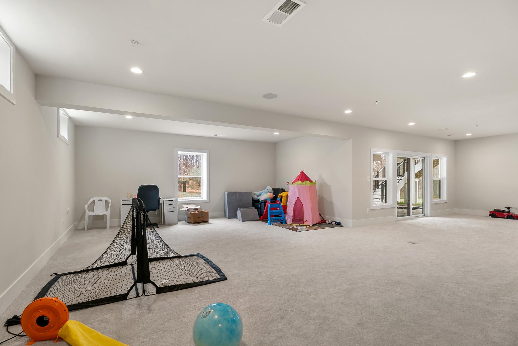 12444 Potomac Hunt Road North Potomac, MD 20878 - Photo 40 of 47 Spacious, versatile basement