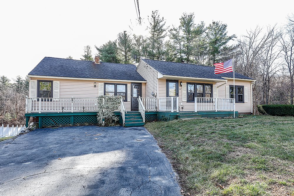 60 Old Gage Hill Road Pelham, NH 03076 - Photo 2 of 25 Gallery Image 2