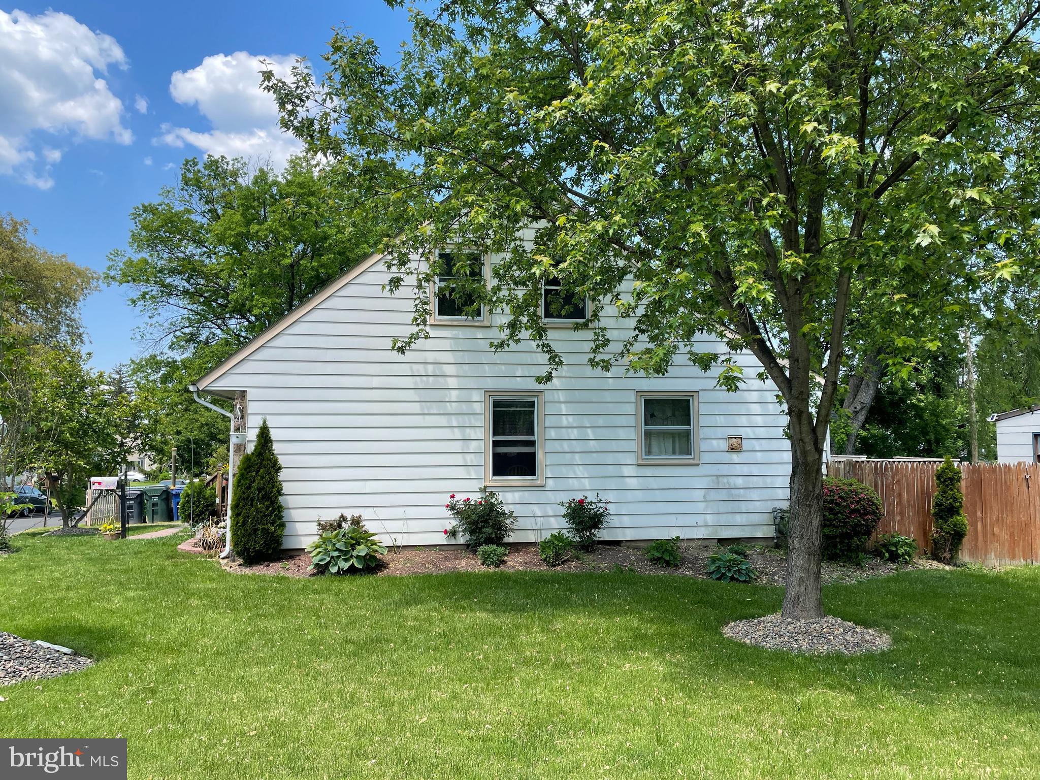 2305 Romig Road Abington, PA 19001 - Photo 4 of 18 Gallery Image 4