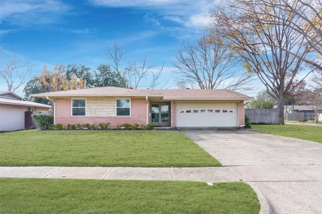 $2,500 | 831 Warren Way, Richardson, TX 75080