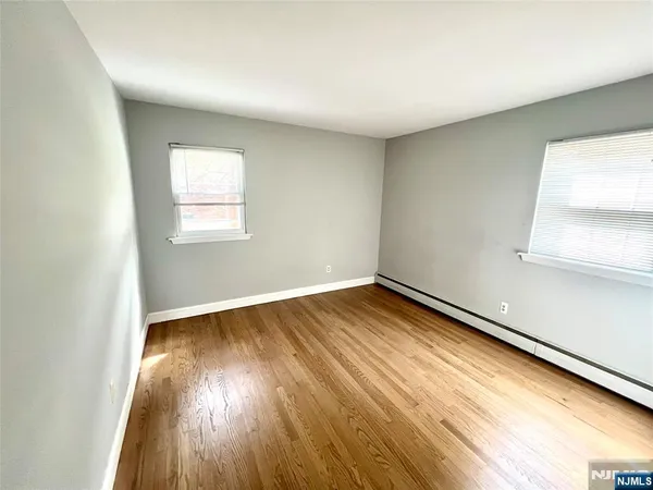 $2,000 | 15-1 Spruce Street, Unit 151, Oakland, NJ 07436