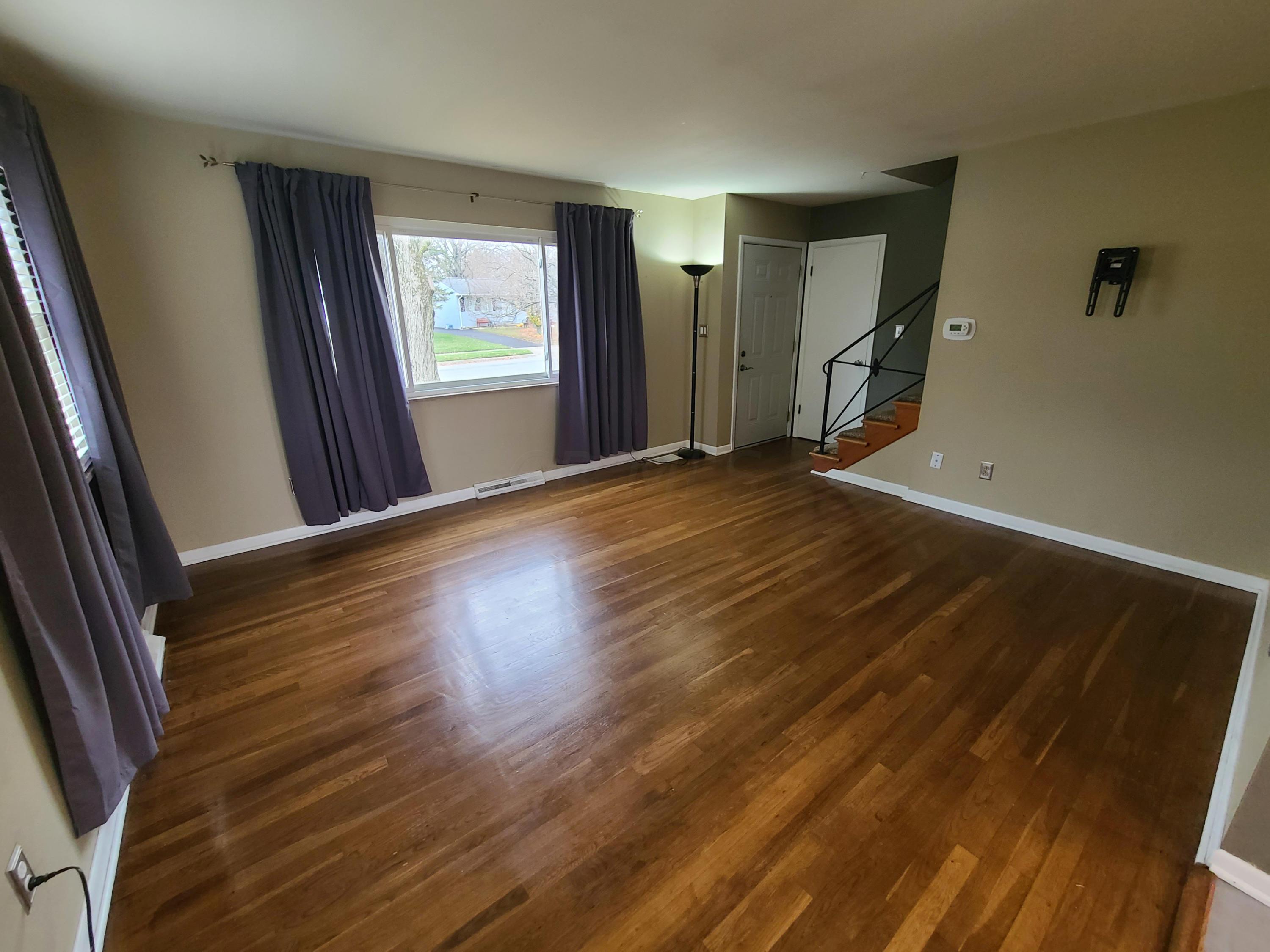 4424 Densmore Road Columbus, OH 43224 - Photo 4 of 19 Gallery Image 4
