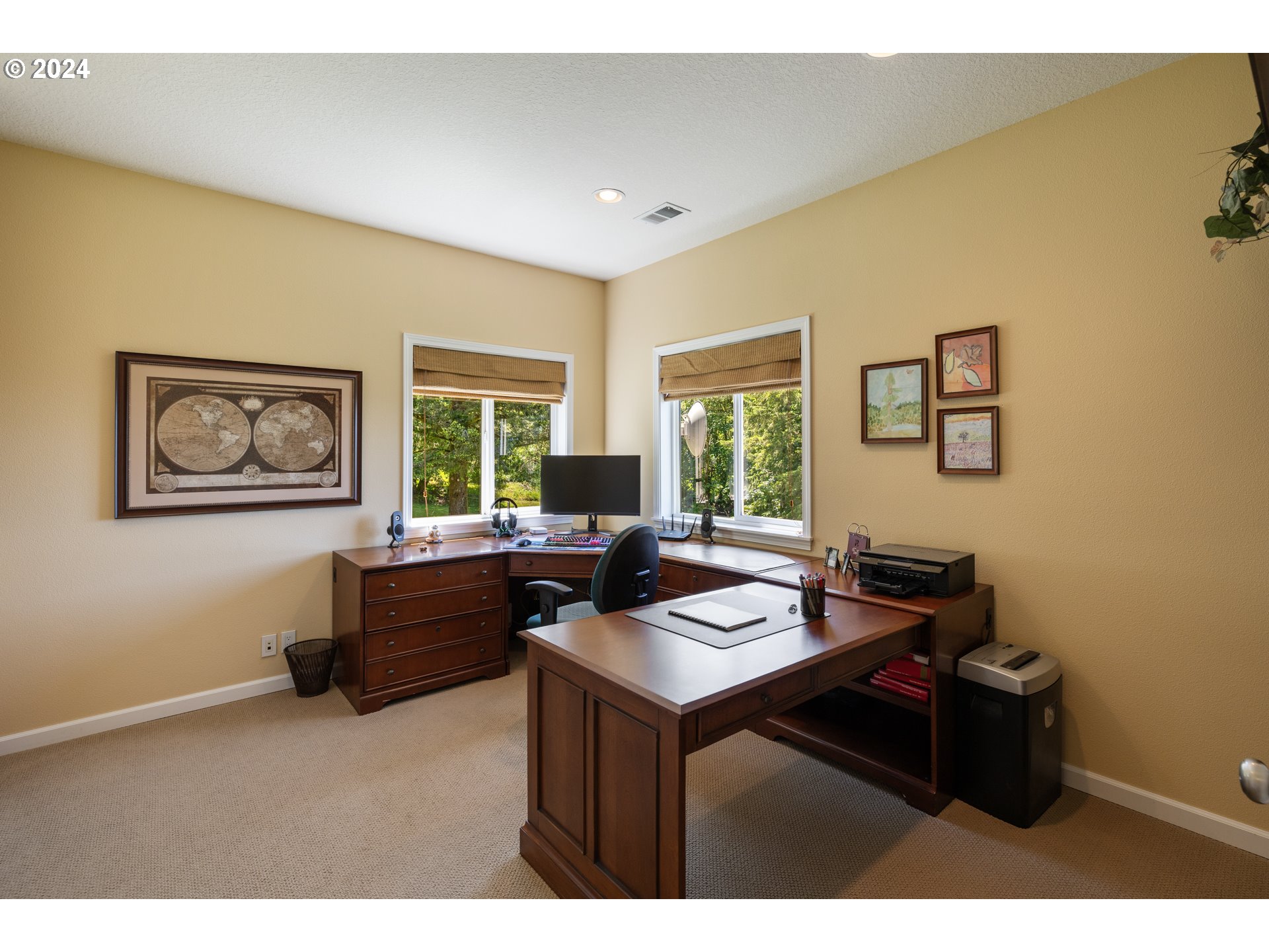 19100 Southwest Finnigan Hill Road Newberg, OR 97132 - Photo 27 of 48 a living room with furniture and a window