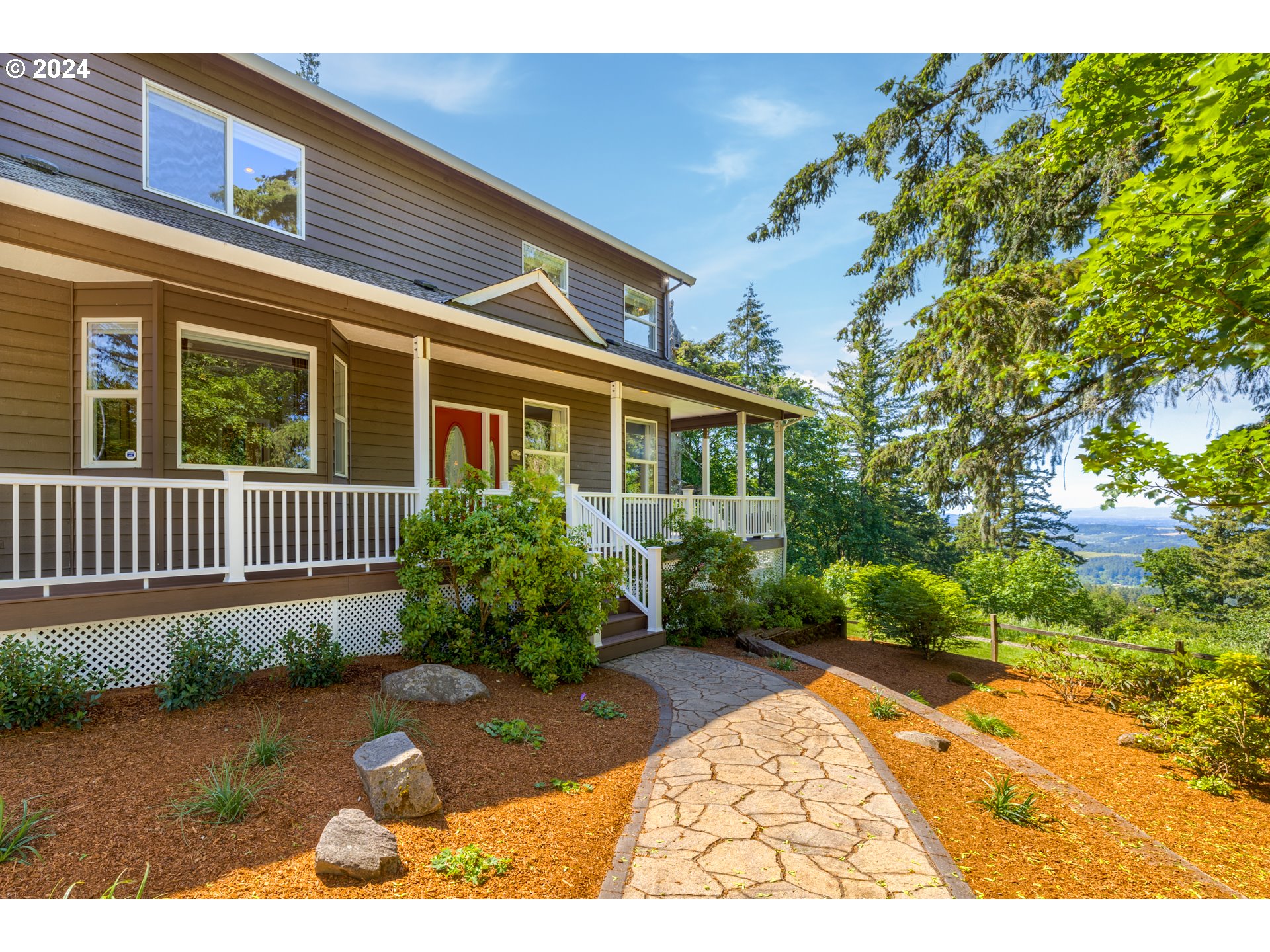 19100 Southwest Finnigan Hill Road Newberg, OR 97132 - Photo 3 of 48 front view of a house