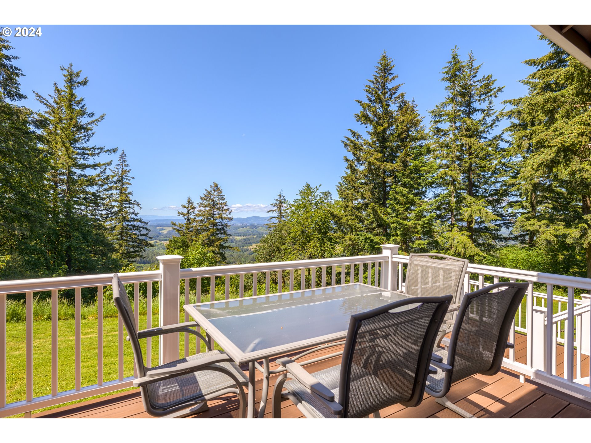 19100 Southwest Finnigan Hill Road Newberg, OR 97132 - Photo 33 of 48 a view of sitting area with furniture and wooden deck