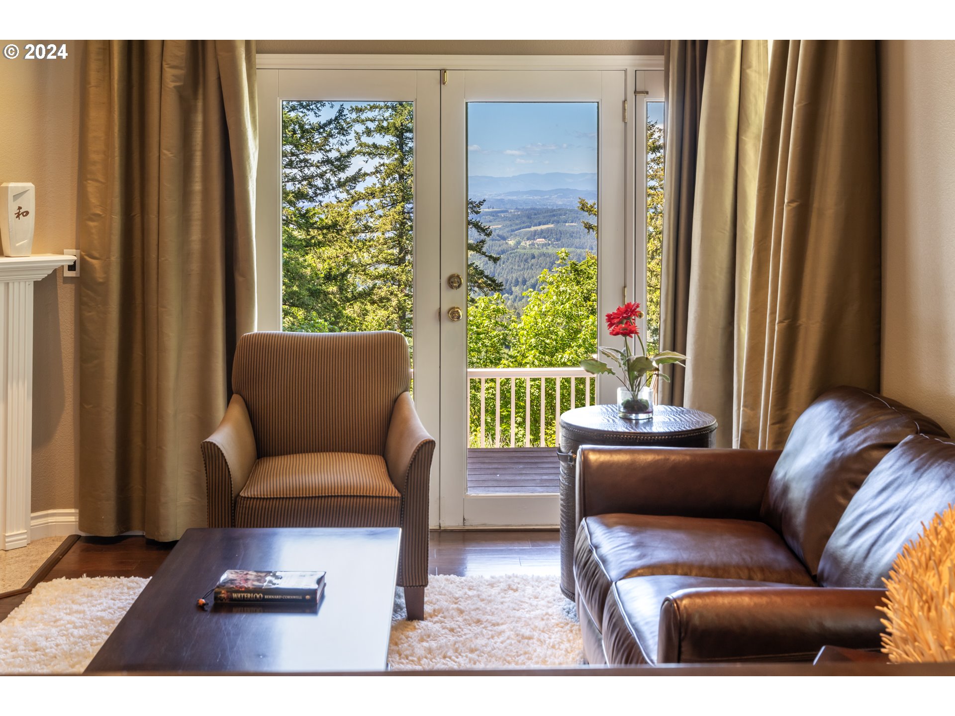 19100 Southwest Finnigan Hill Road Newberg, OR 97132 - Photo 8 of 48 a living room with furniture and a window
