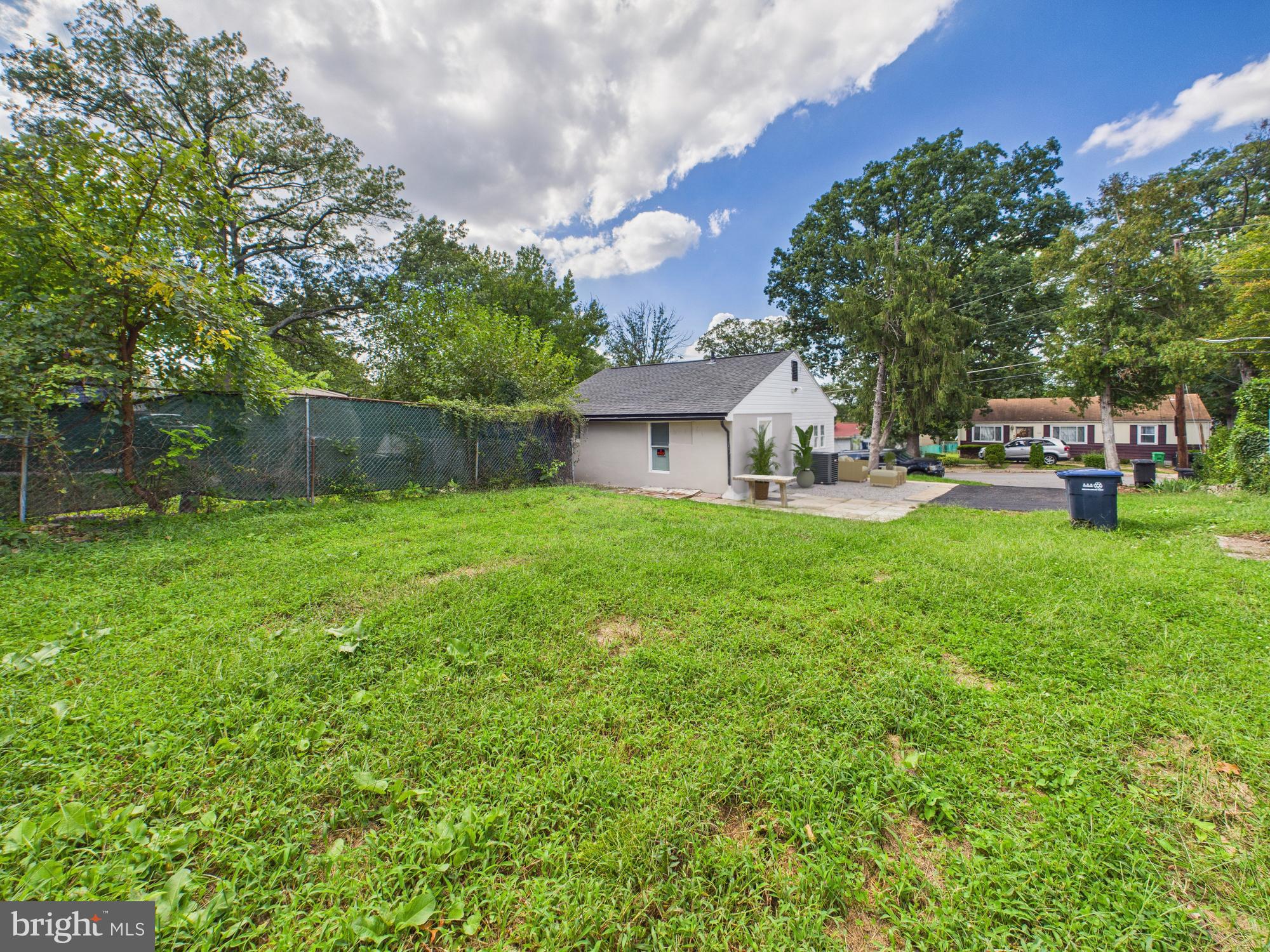 944 Balboa Avenue Capitol Heights, MD 20743 - Photo 36 of 49 a house view with swimming pool and sitting space