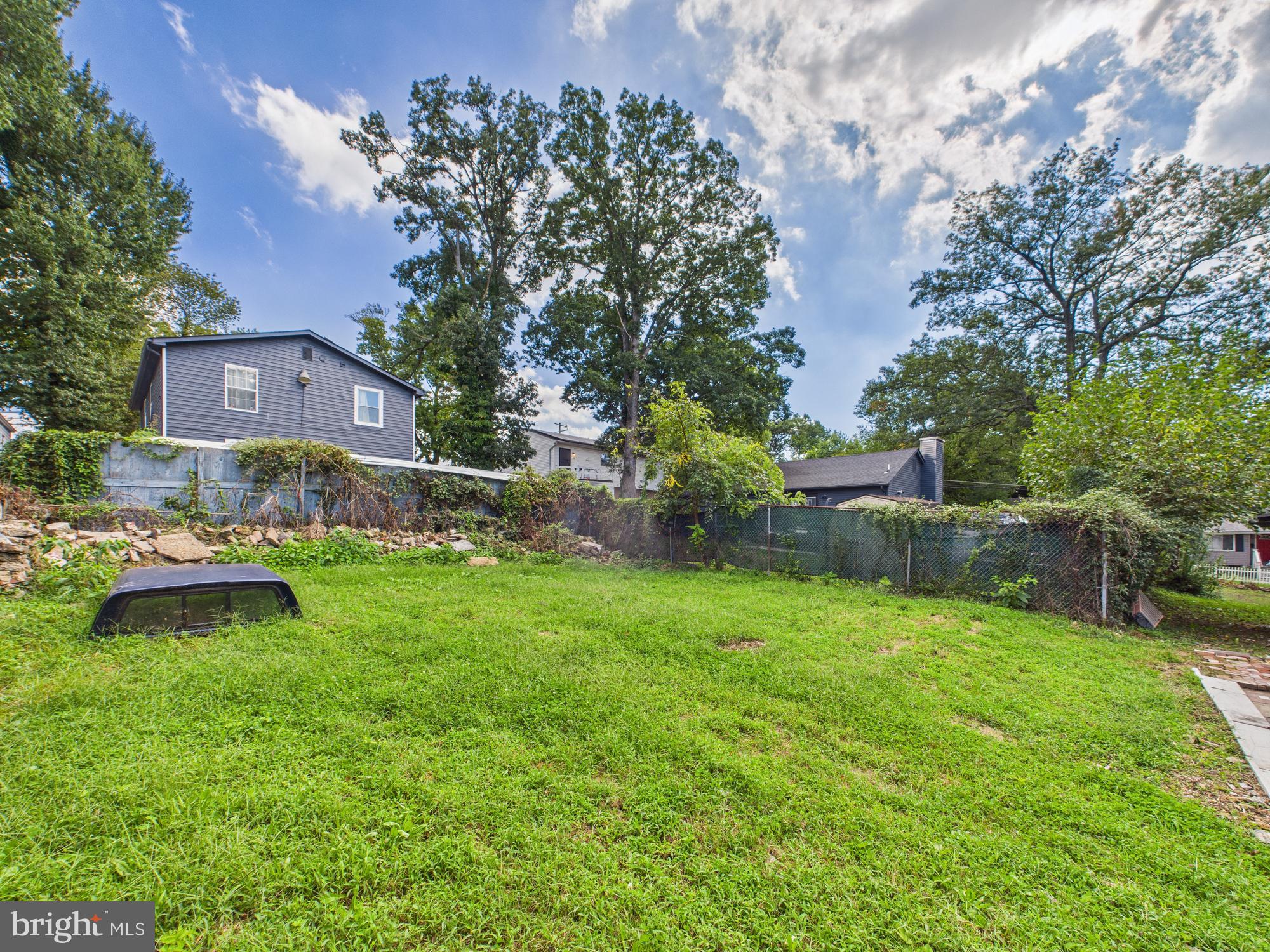 944 Balboa Avenue Capitol Heights, MD 20743 - Photo 39 of 49 a backyard of a house with lots of green space