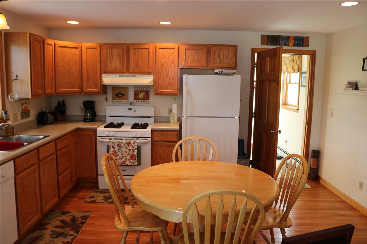 1776 Stowell Road Thetford, VT 05075 - Photo 3 of 29