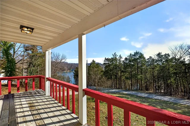 $349,900 | 43 Good Neighbors Loop, Camdenton, MO 65020