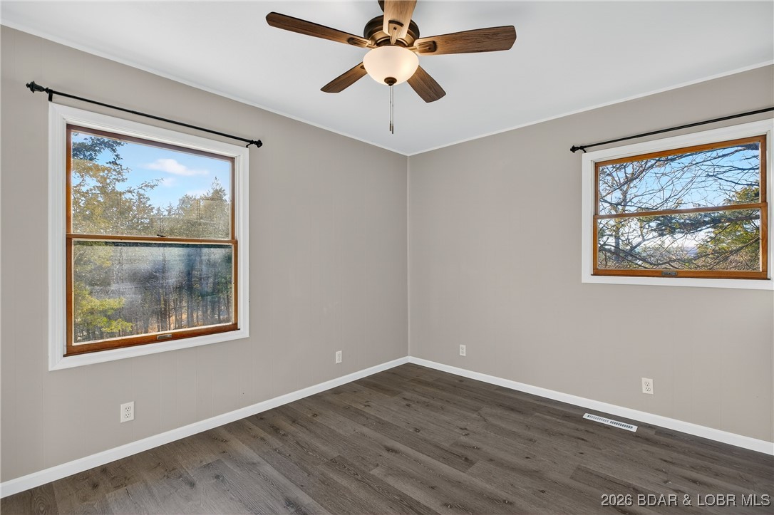 43 Good Neighbors Loop Camdenton, MO 65020 - Photo 27 of 68 Master Suite