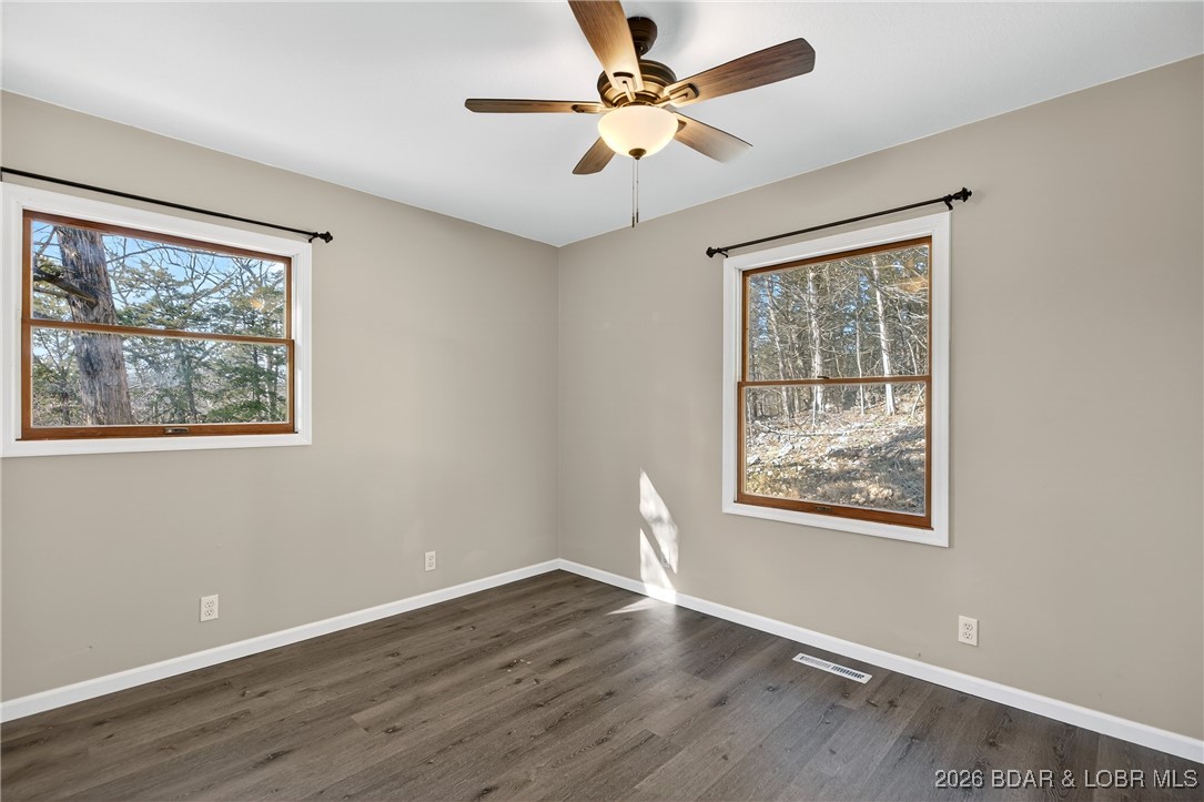 43 Good Neighbors Loop Camdenton, MO 65020 - Photo 36 of 68 Spare Bedroom 2