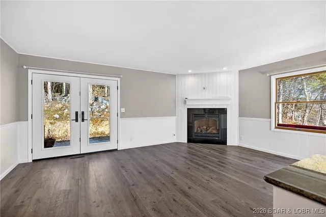 $349,900 | 43 Good Neighbors Loop, Camdenton, MO 65020