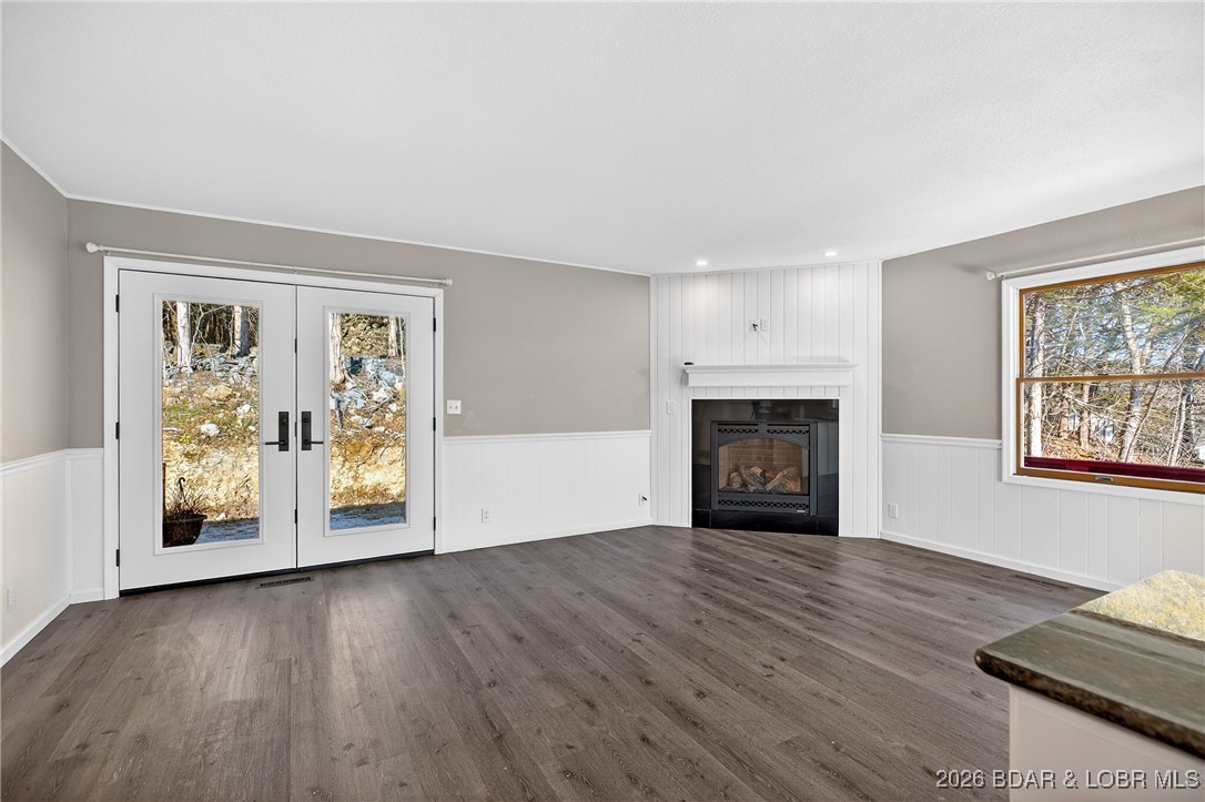 43 Good Neighbors Loop Camdenton, MO 65020 - Photo 5 of 68 Living Area