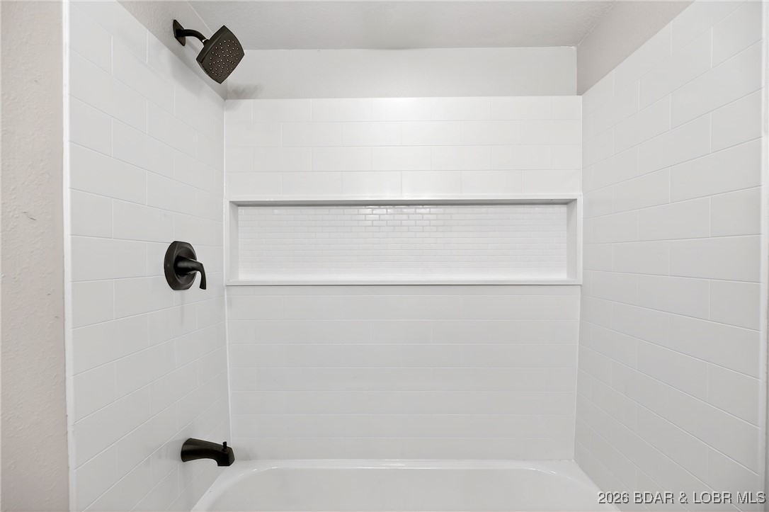 43 Good Neighbors Loop Camdenton, MO 65020 - Photo 54 of 68 Lower Level Bathroom