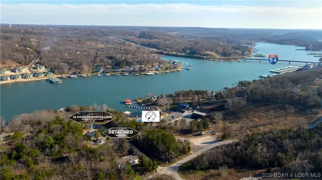 $349,900 | 43 Good Neighbors Loop, Camdenton, MO 65020