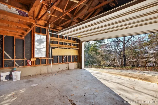 $349,900 | 43 Good Neighbors Loop, Camdenton, MO 65020