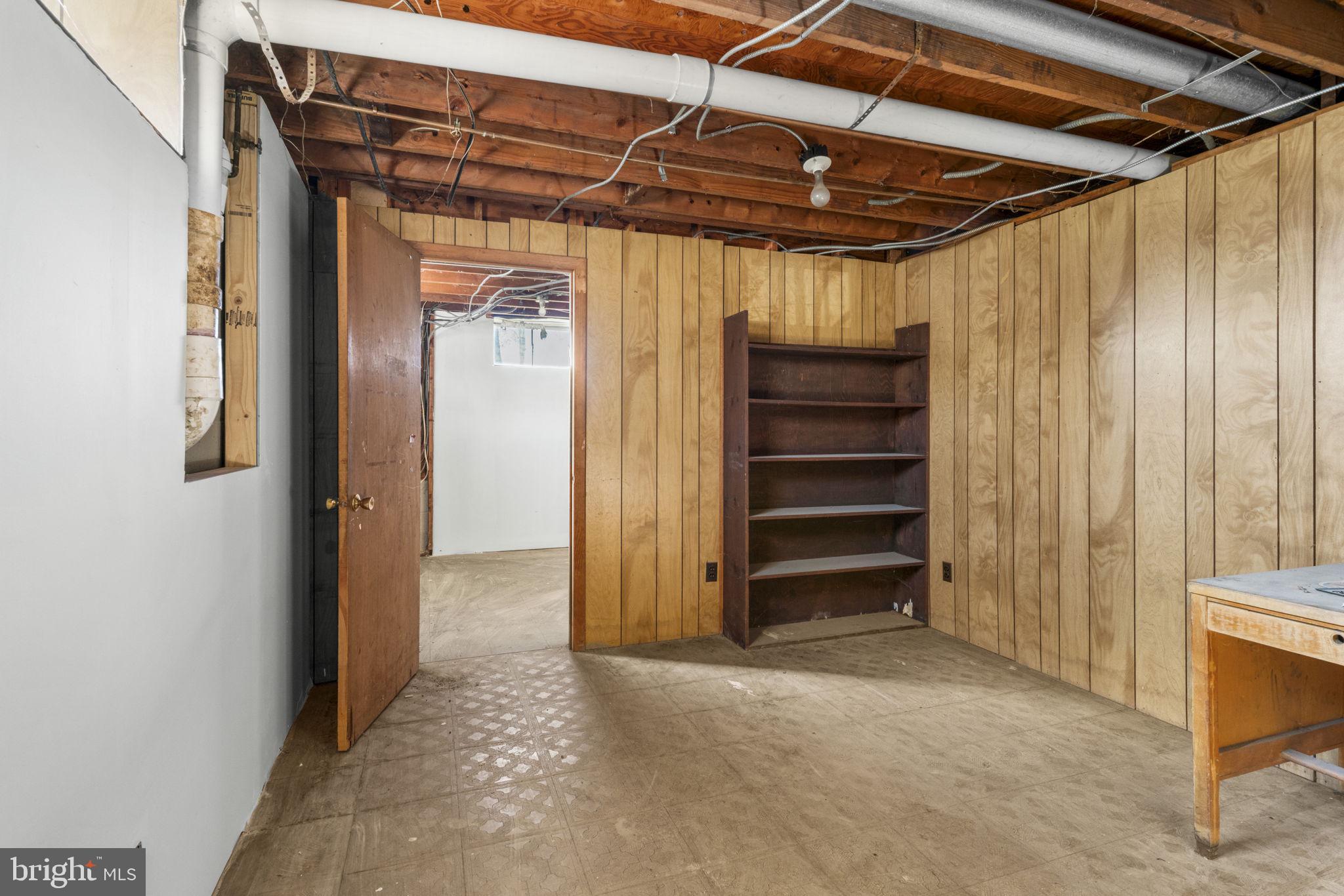 16400 Tanyard Road Upper Marlboro, MD 20772 - Photo 30 of 30 a view of walk in closet with empty racks